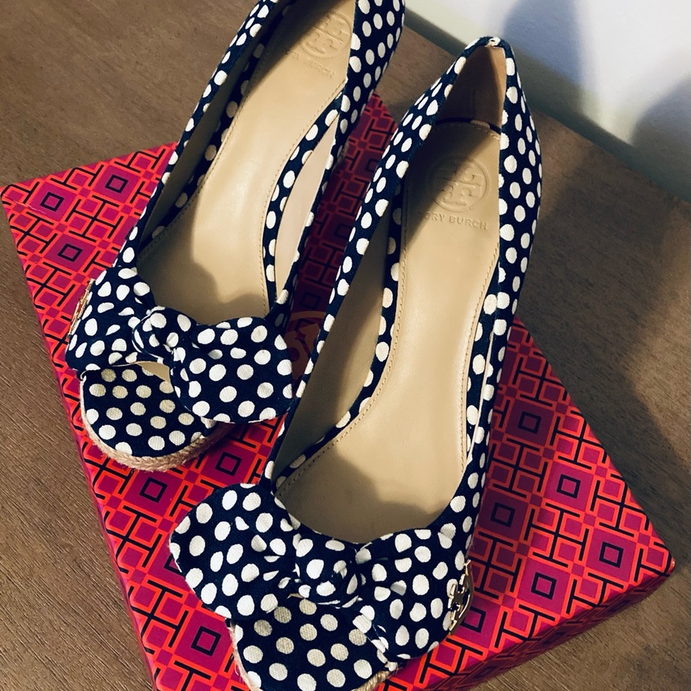 Tory Burch Navy Sea, New Ivory Nautical Polka Dots Espadrille Wedge Pumps - Picture 9 of 15